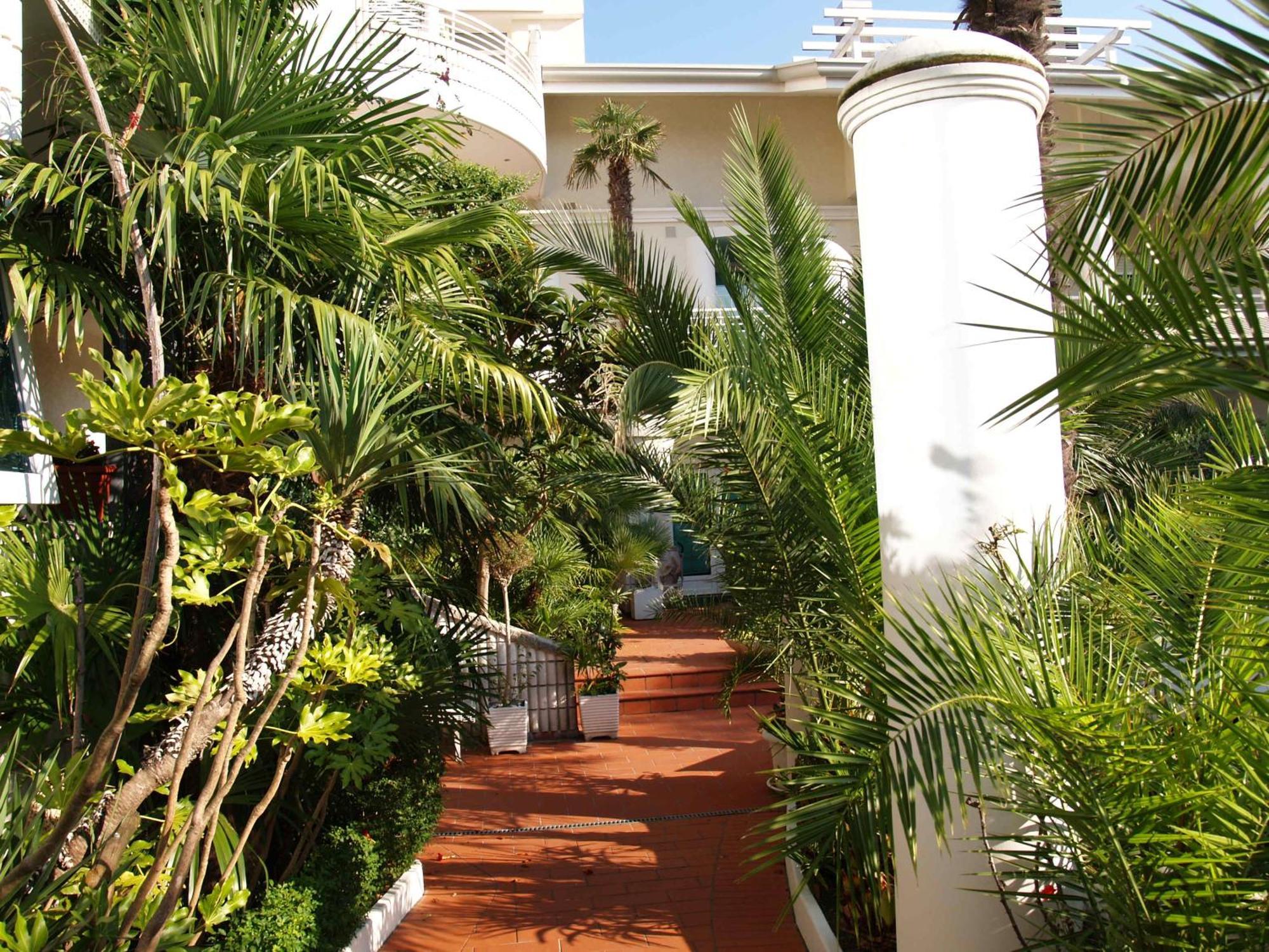 Casa Zaccolo - Adults Only Apartment Lignano Sabbiadoro Exterior foto
